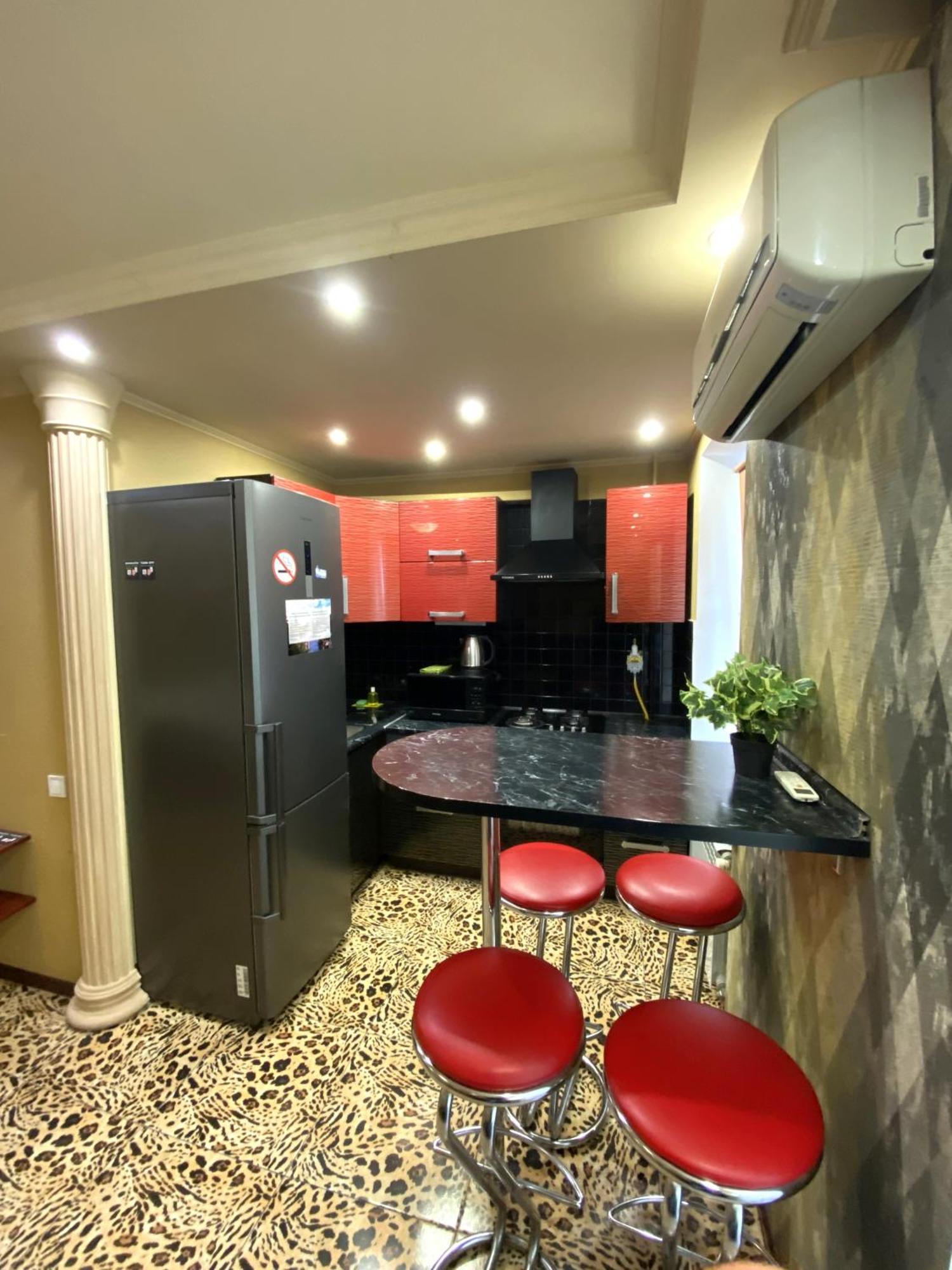 Inn Home Apartments - Pechersk Area Kiev Buitenkant foto