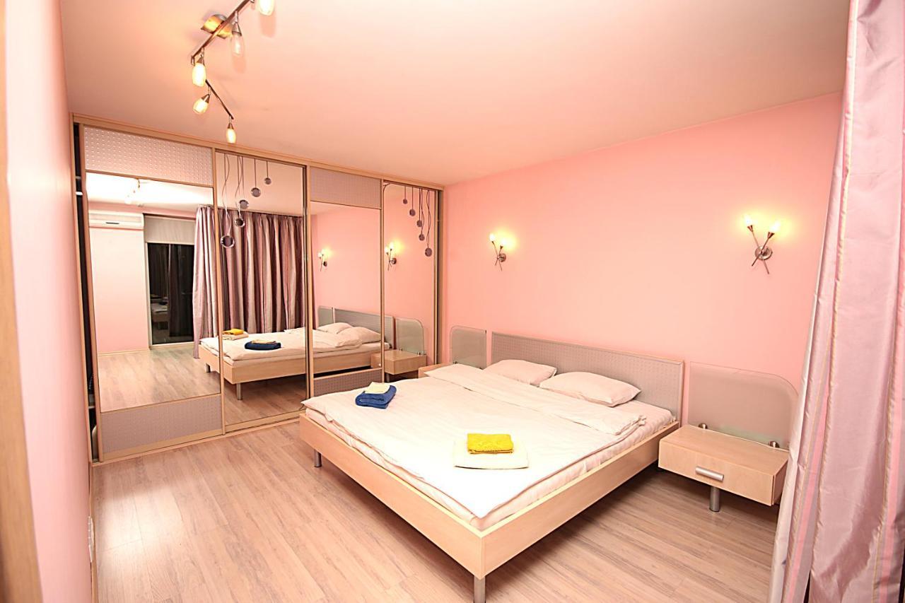 Inn Home Apartments - Pechersk Area Kiev Buitenkant foto