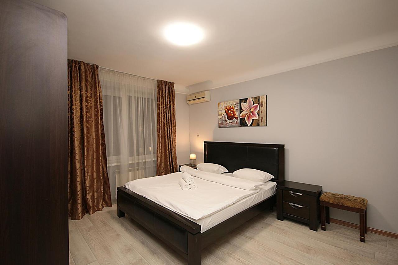 Inn Home Apartments - Pechersk Area Kiev Buitenkant foto
