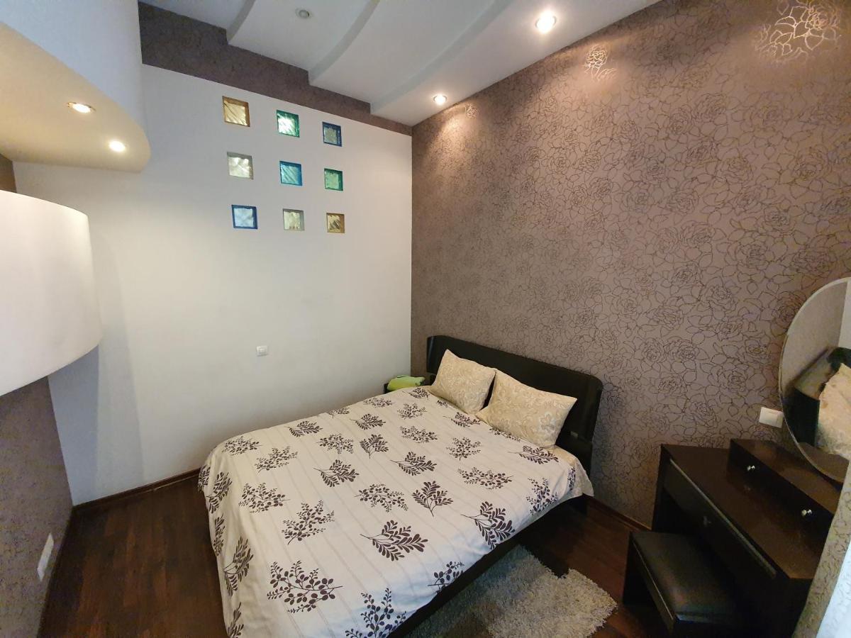 Inn Home Apartments - Pechersk Area Kiev Buitenkant foto